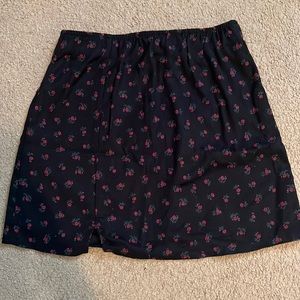 American Eagle Floral mini Skirt Size S